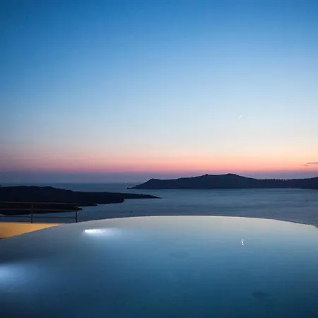 Hotel Porto Fira (Santorini)