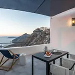 Hotel Porto Fira (Santorini)