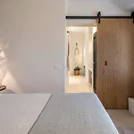 Hotel Porto Fira (Santorini)