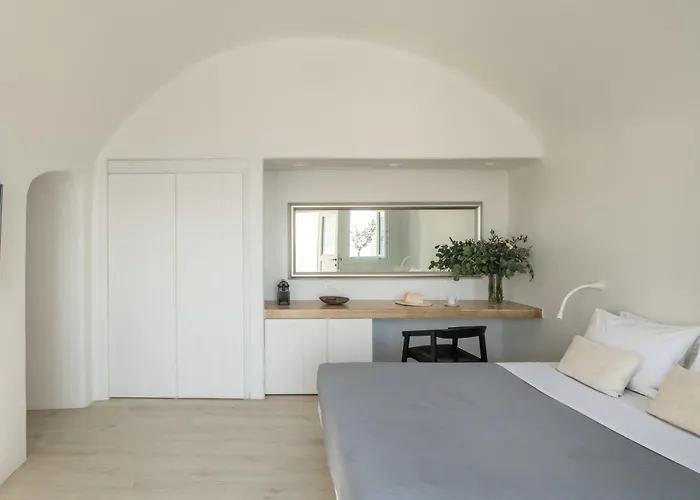 Hotel Porto Fira (Santorini)