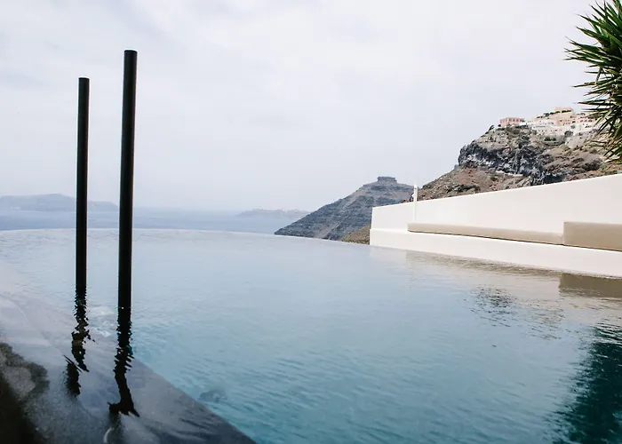 Hotel Porto Fira (Santorini)